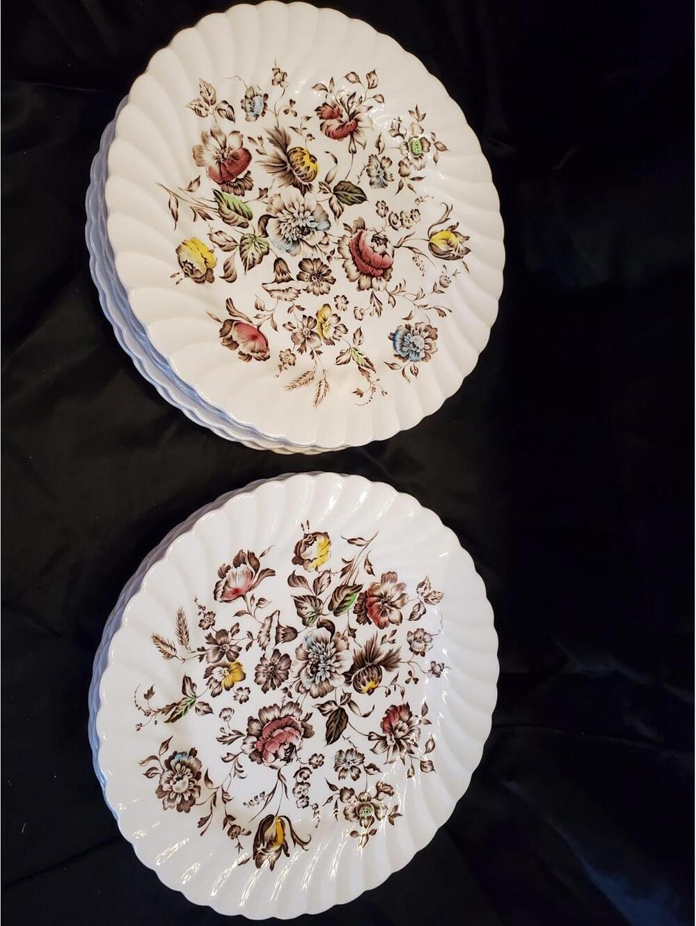 Johnson Brothers Staffordshire Bouquet Dinner Plate 9 3/4" $12 Each